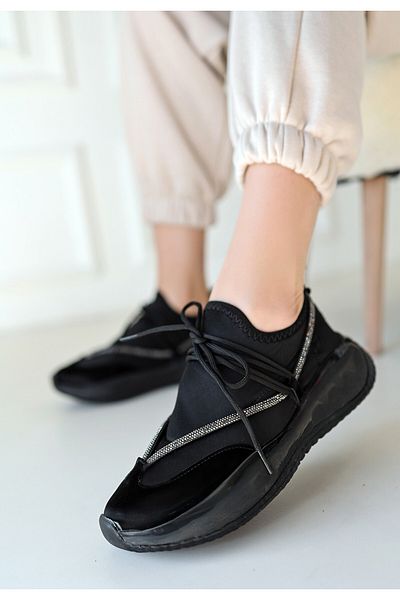 hepimiz alalım Liney Black Patent Leather Black Sole Lace-Up Sneakers