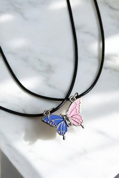 MakeWell Magnetic Pink Blue Butterfly Magnetic Necklace 2-Piece Dating Necklace