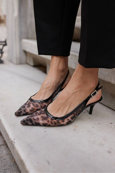 ANGELİNA JONES Bi̇lbao Women's Black Patent Leather Leoapar Detail Mini Heeled Shoes