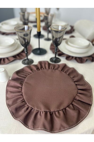 Mirilliahome Brown American Service and Supla - Detailed Ruffle Duck Layer