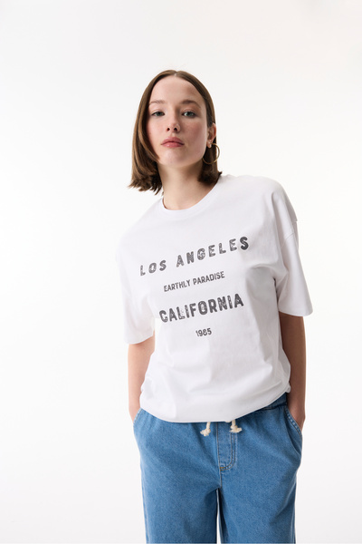 Mudo تي شيرت مطبوع برقبة دائرية مقاس كبير