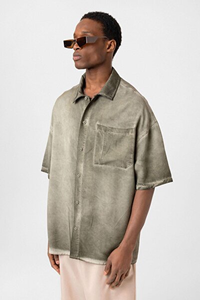 Vamos Оверсайз сорочка хакі з виїмкою та косими кишенями