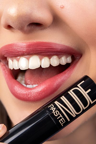 Pastel Nude Lipstick 523