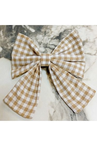 Lissa Piti Square Bow Buckle Models