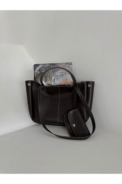 ALTUDA Women's Zippered Wallet Detailed Shoulder Bag Dota