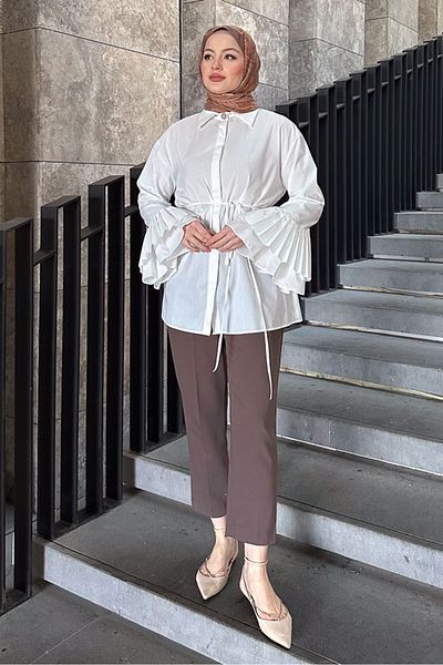 Ovn. Ecru Color Apollo Sleeves Ruffled Shirt
