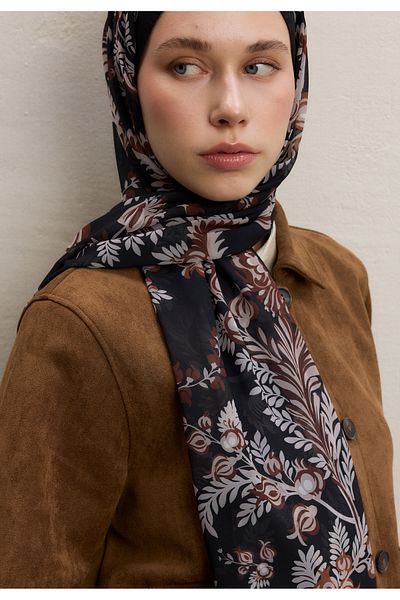 Fresh Rosella Pattern Silk Shawl Black