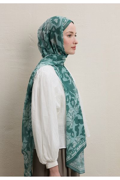 Fresh Green Leone Pattern Silk Crepe Shawl
