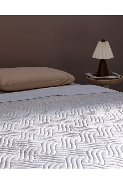 Madame Coco Niort King Size Printed Bedspread - Beige/Blue