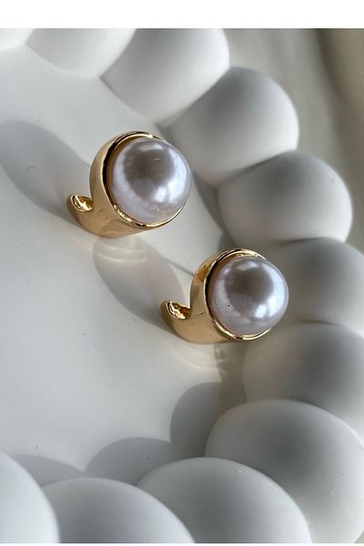 gaila design Ball Pearl Earrings
