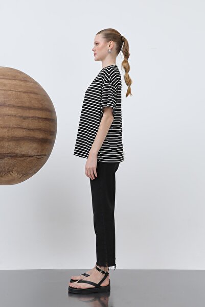 Loreen Γυναικείο μπλουζάκι με ριγέ λαιμόκοψη - 20641TSH - BLACK-ECRU