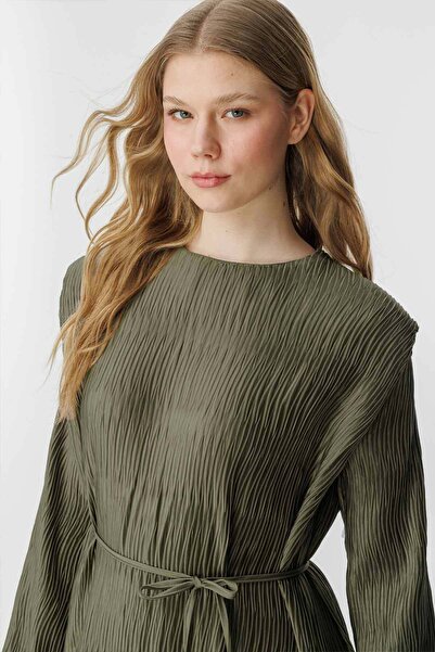 Hooopstore Aller Detaylı Dokulu Haki Saten Elbise