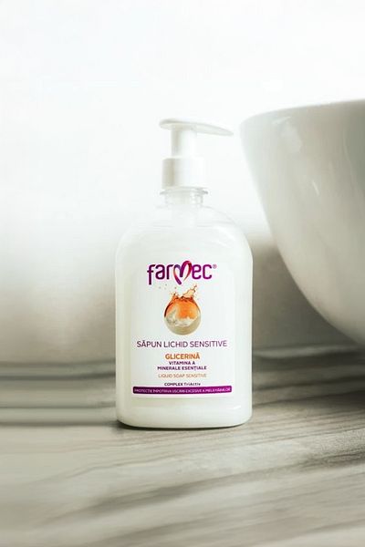 Farmec Sensitive Glycerin Liquid Soap 500 ml