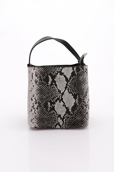 DGN 3054 Women's Bag with Back Pocket Detail