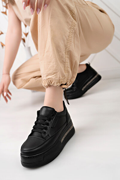 moda sara Siyah Tabanı Taş Detaylı Kadın Spor  Ayakkabı