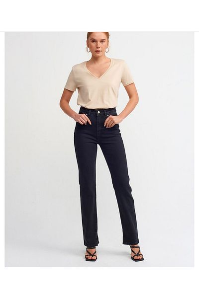 Dilvin Basic T-Shirt V-Neck Model