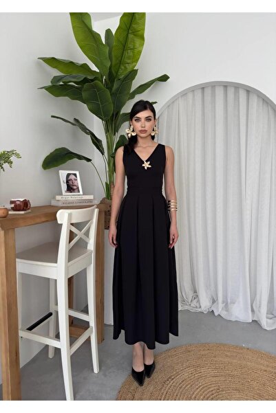 conconmoda Yıldız Aksesuarlı Atlas Tasarım Pileli Elbise