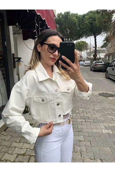 Gözde Tasarım Butik Women's Ecru White Color Short Denim Pocket Tassel Detail Crop Jeans Jacket