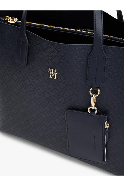 Tommy Hilfiger Kadın Deri İç Bölmeli Küçük Cüzdan Aksesuarlı Lacivert Omuz Çantası AW0AW17174-DW6
