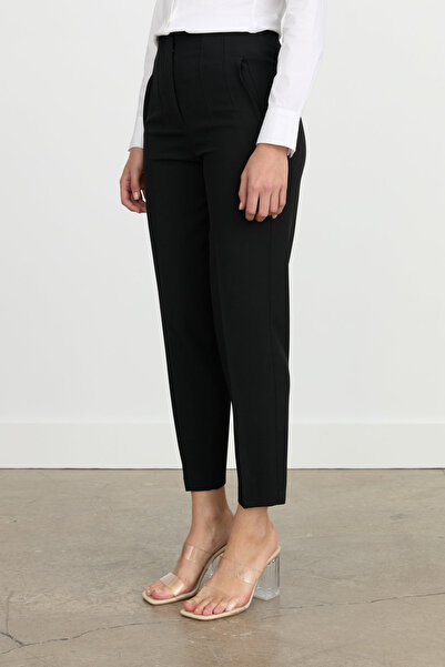 Nihan Iron Trace Carrot Trousers with Belted Waist