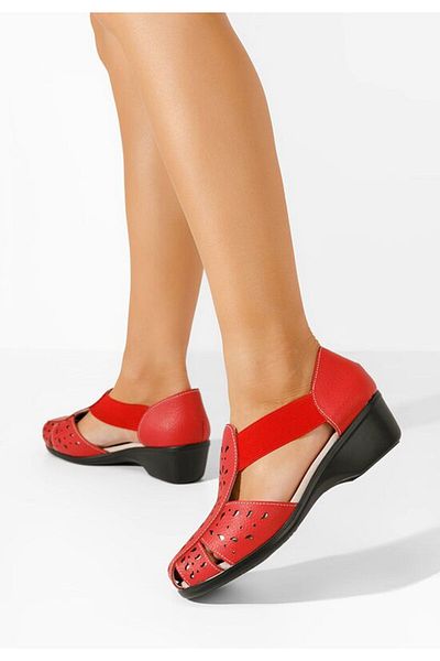B T Shoes Red Melona low-heeled sandals