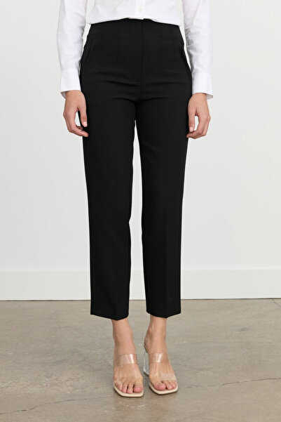 Nihan Iron Trace Carrot Trousers with Belted Waist