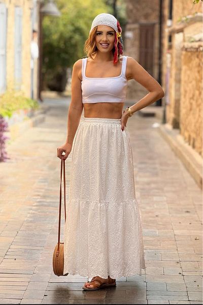 Nevin Kaya Moda Fusta albă cu dantelă