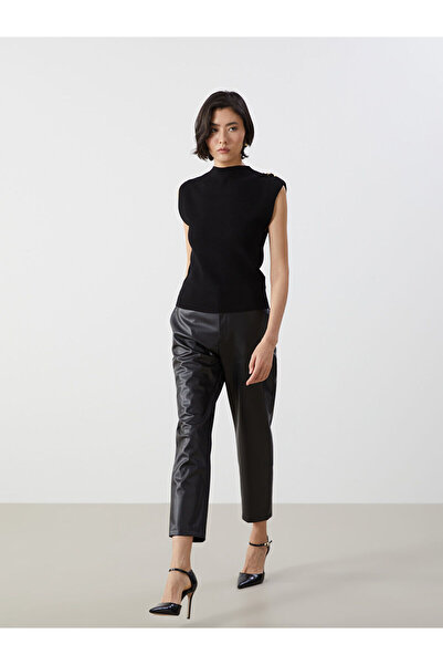 LC Waikiki Özmarka Yeni Sezon Standart Fit Deri Görünümlü Kadın Pantolon