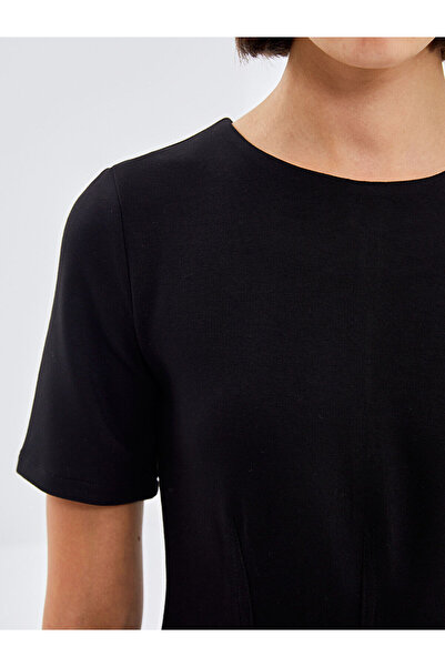 LC Waikiki Γυναικείο T-Shirt με λαιμόκοψη