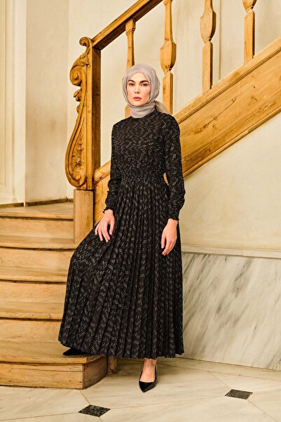 Tuğba Pliseli Lastik Detaylı Elbise - Siyah