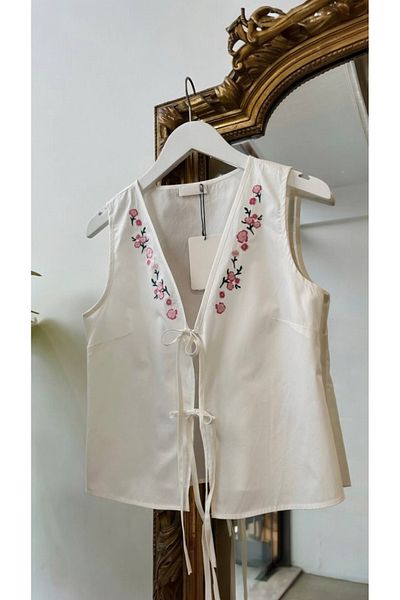 BRTC design Women's Ecru Embroidered Elegant Vest with Tie Detail