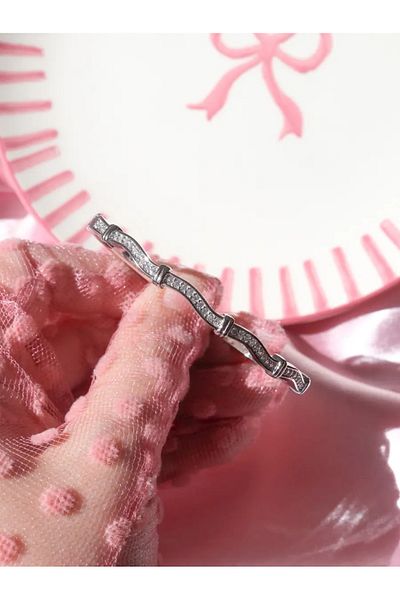 Reorah Collection Wave Shaped Stone Bracelet