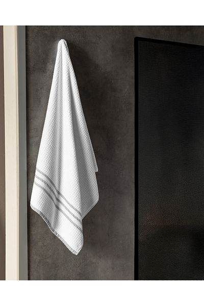 Madame Coco Alissa 100% Cotton Bath Towel - White