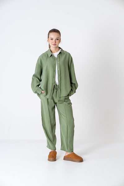 VerdeBlanco Oversize Selimli Accumulated Hook Jeans Top and Feather Burning under the Hand Pare Accumulated Hook Cloth Feather Clutch Burning Feather