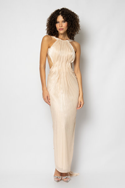 RENGIN Komple boydan piliseli sırtı açık ince organze abiye elbise