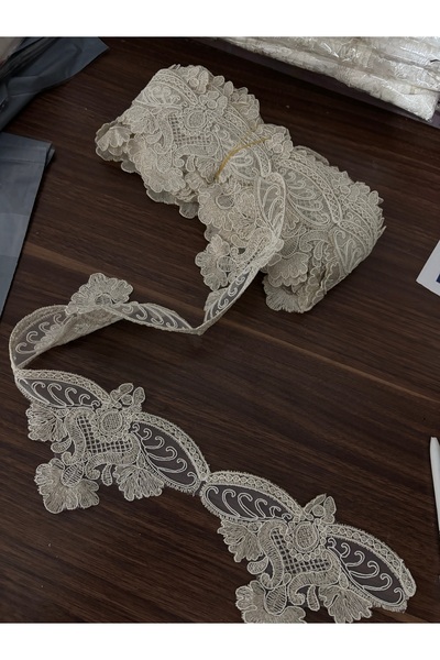 Butik Damaks Fransız dantel kanat desen 10 metre uzunluk imza tekstil