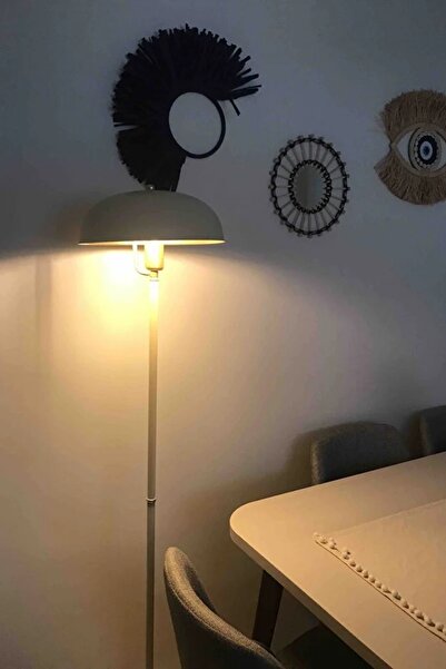 Genel Markalar Lambader Krem-Sarı Metal Gövde Modern Tasarım Ayarlanabilir Başlık Yerden Aydınlatma Lüx Lambader