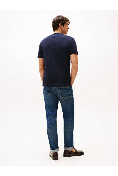 Tommy Hilfiger Erkek Pamuklu Regular Fit Yuvarlak Yaka Kısa Kollu Lacivert T-Shirt MW0MW38636-DW5