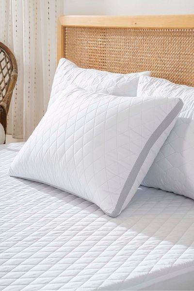 Rivaİstanbul Luma Quilted Air Conditioned Pillow