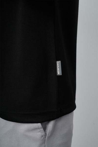 Mesfeno Μοντάλ υφασμάτινο μπλουζάκι με κανονική εφαρμογή με λαιμόκοψη