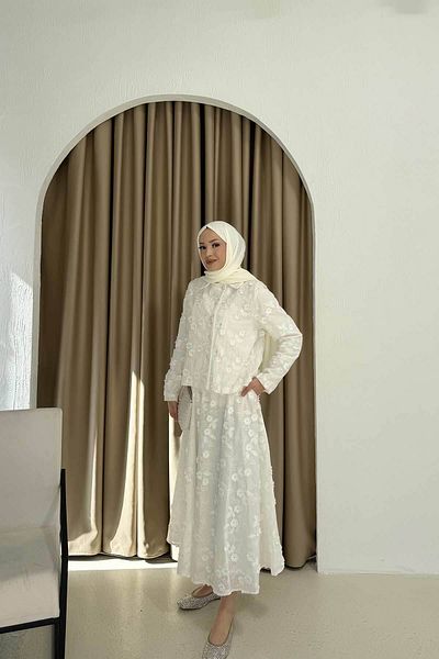 Melike Tatar White Floral Skirt Suit 32-4000