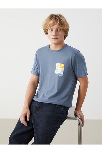 LC Waikiki Tricou pentru bărbați din bumbac pieptănat cu mânecă scurtă cu decolteu LCW