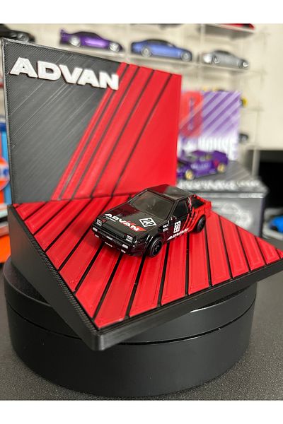 Figure Mood 1/64 Scale Advan Themed Single Carriage Display Stand (Vehicle Not Included)