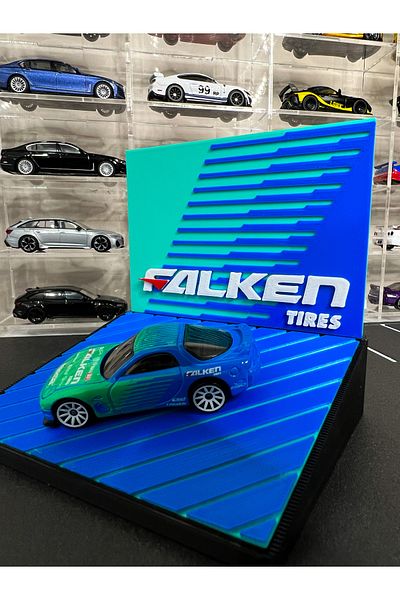 Figure Mood 1/64 Scale Falken Themed Single Carriage Display Stand (Vehicle Not Included)