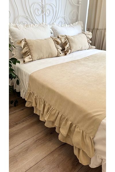 Decamor home Beige Ruffle Bed Runner and Inner Padded Throw Pillow Set