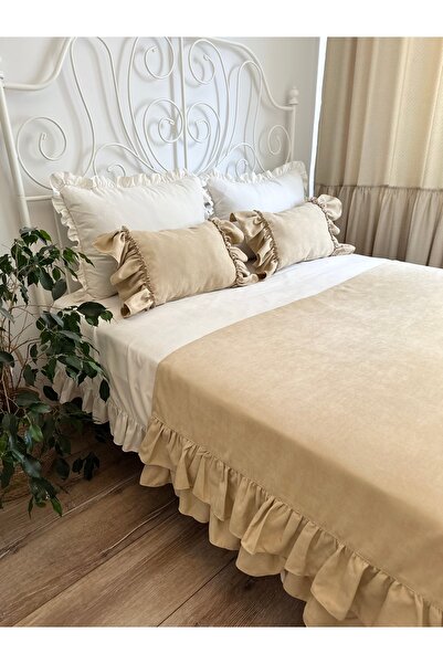 Decamor home Bed Runner and Inner Filled Throw Pillow Set Beige Ruffled Bed Runner 3 Pieces(Bedspread Not Included)
