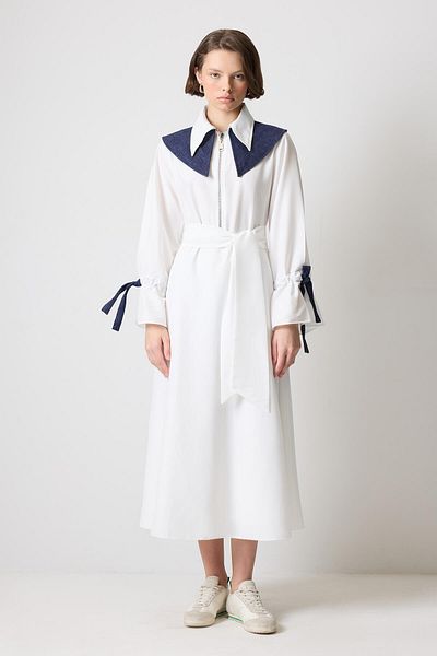 Touché Privé Wide Collar Dress