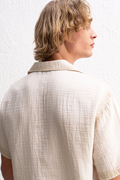 GIESTO ΛΕΥΚΟ ΠΟΥΚΑΜΙΣΟ ΜΕ ΕΦΕΚΤΟ ΜΕ ΑΓΩΝΑ