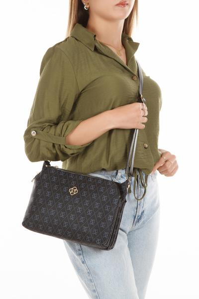 CERFF LEATHER CLUP حقيبة كروس نسائية باللون الأسود بثلاثة أقسام