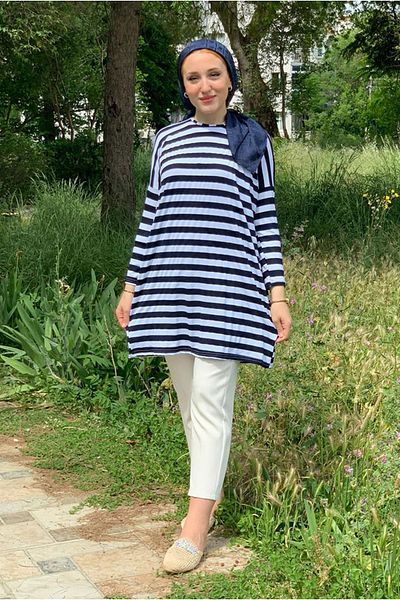 Moda Rosa 25Y4315 - Dark Blue - Oversize Tunic with Thick Stripes